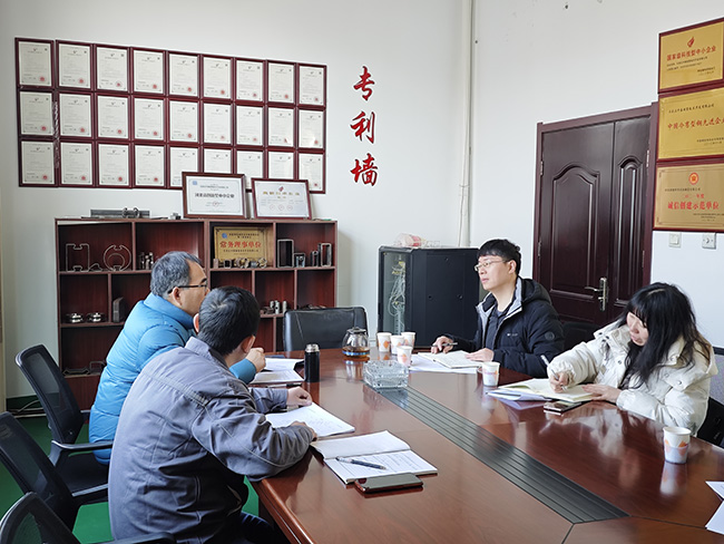 12月 河北鐵道大學(xué) 在人才培養、科學(xué)研究、科技創(chuàng  )新、技術(shù)咨詢(xún)、人員培訓等方面開(kāi)展全面合作.jpg